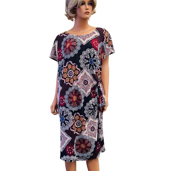 Faux Wrap Dress Boho 2X Medallions Side Tie Swing Textured Wrinkle Resistant - Picture 2 of 14